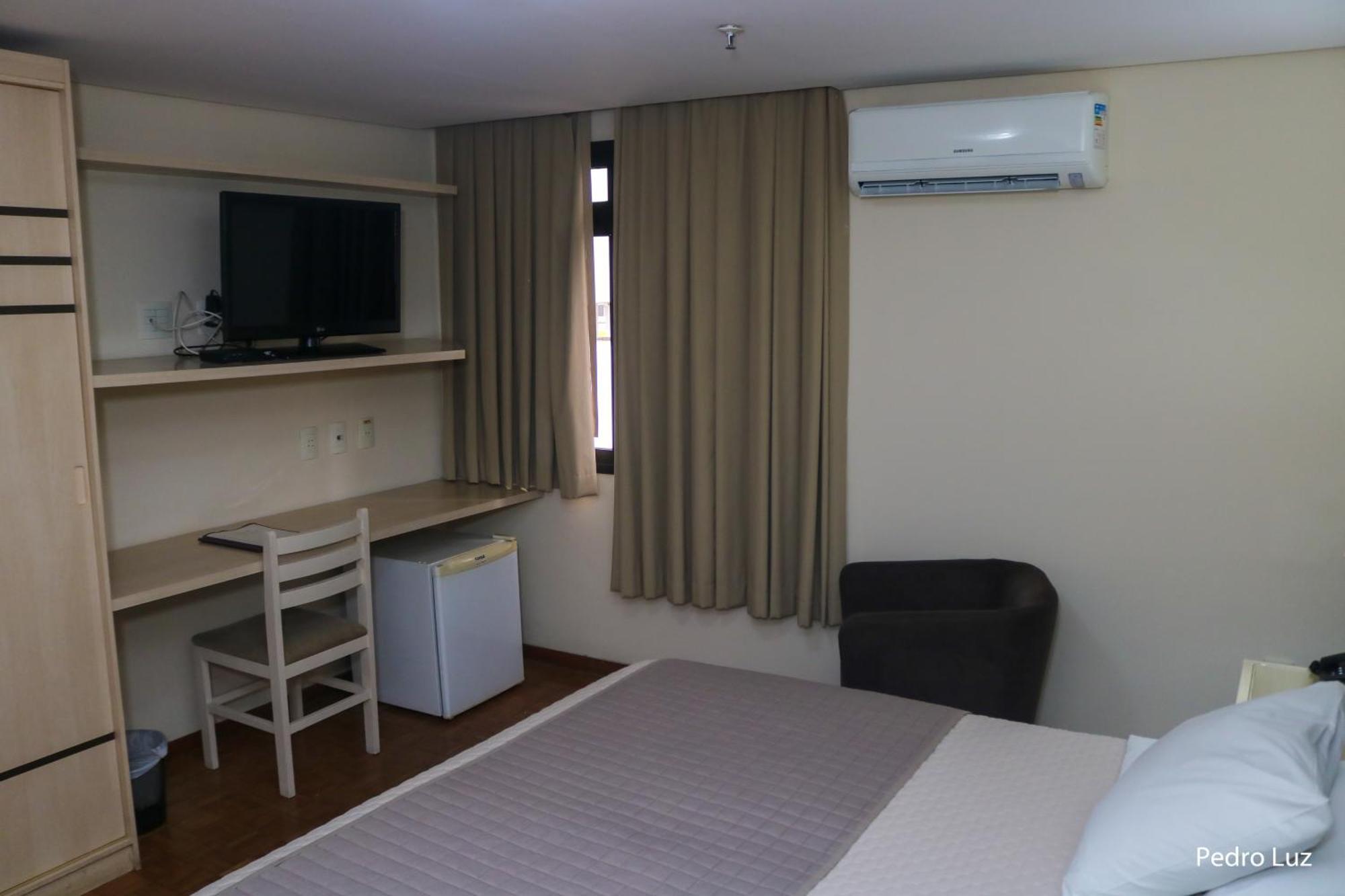 River Park Hotel Резенди Экстерьер фото